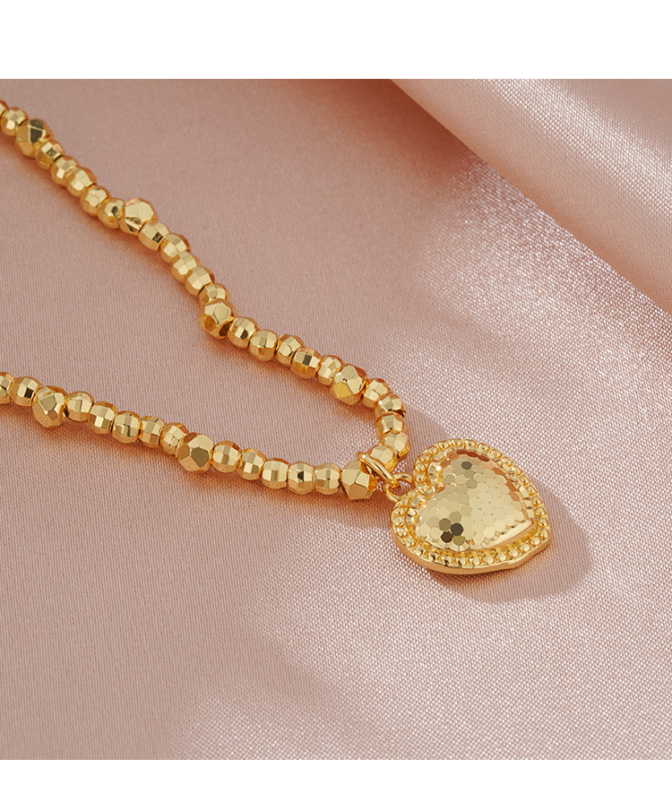 Golden Fish Scale Heart Pendant Necklace Collarbone Chain