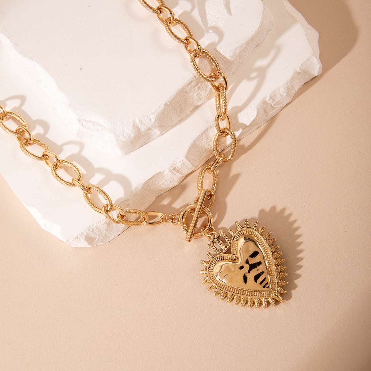 Vintage Alloy Heart Sun Gold Necklace