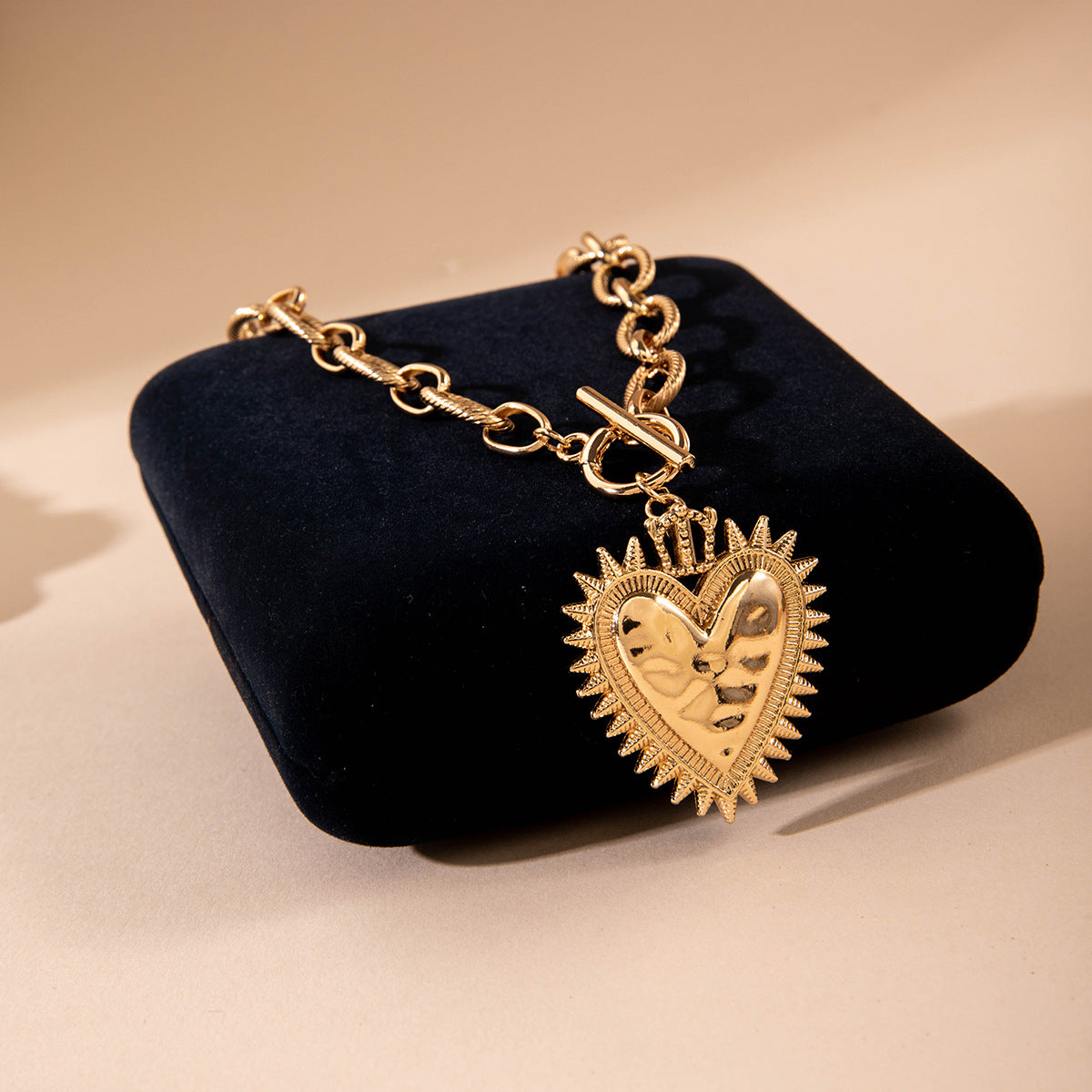 Vintage Alloy Heart Sun Gold Necklace