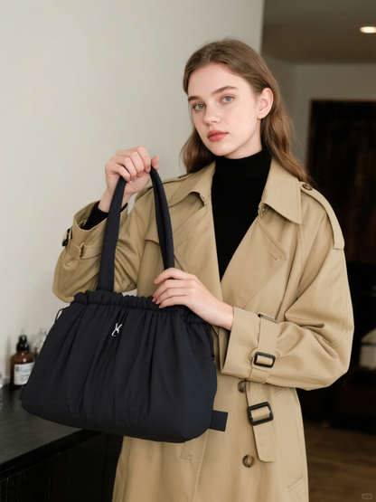 Casual and versatile one-shoulder nylon large capacity tote bag