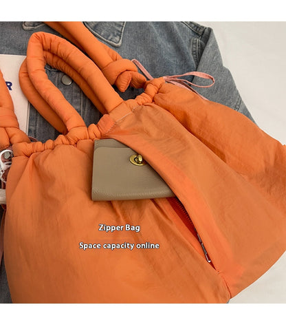 Casual and versatile one-shoulder nylon large capacity tote bag
