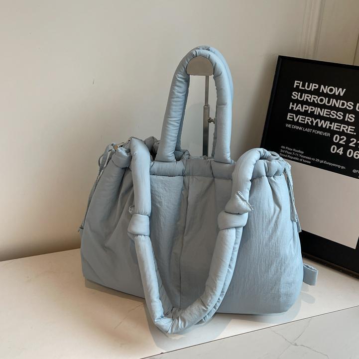Casual and versatile one-shoulder nylon large capacity tote bag